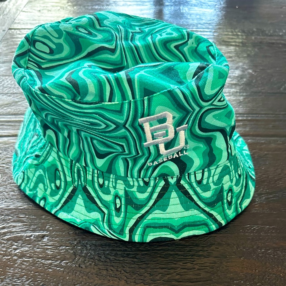 BU Baseball green camouflage/black reversible bucket hat.
